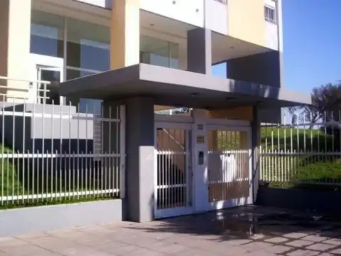 José Ignacio Rucci 200, Piso 14