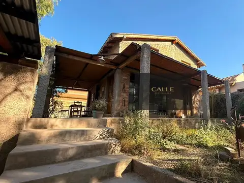 Casa en venta c/ cochera en El Challao