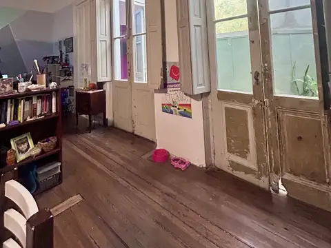 Depto Tipo Casa en Venta 100 años