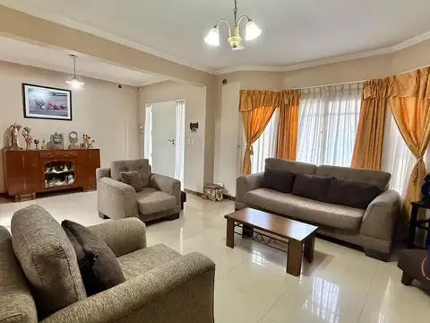 Casa en Venta en San Justo, USD 195.000