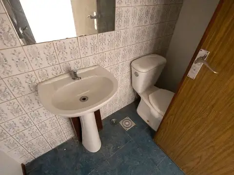 Venta de 4 oficinas en ciudad vieja