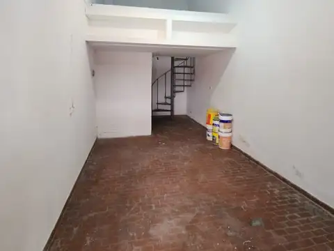 LOCAL EN ALQUILER , SIN EXPENSAS, EXCELENTE UBICACIÓN