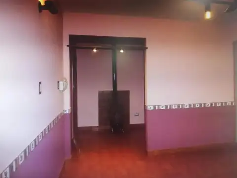 Casa en venta - 2 Dormitorios 2 Baños - San Isidro