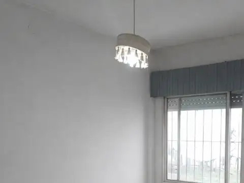 Casa en venta c/ cochera en José C. Paz