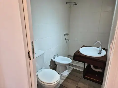 Casa en Alquiler con 1 cochera