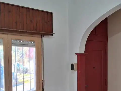 Depto Tipo Casa en Alquiler de 3 ambientes