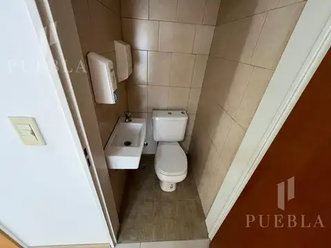 Oficina en Alquiler en Parque Patricios, $ 750.000