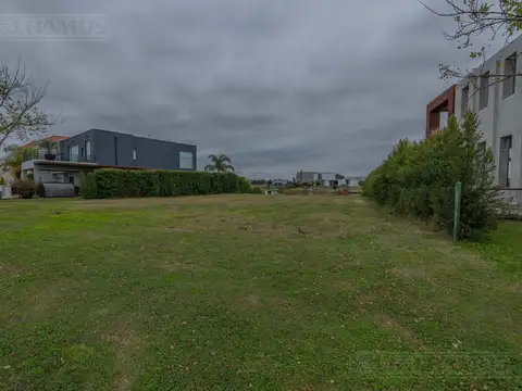 PUERTOS - BARRIO MUELLES - RAMAL ESCOBAR KM 45