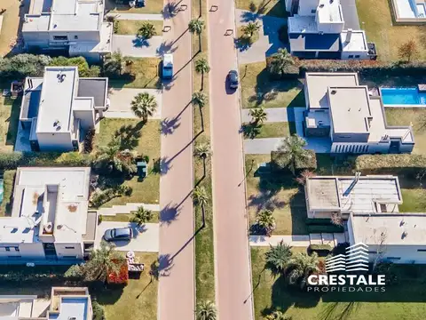 Funes Hills Miraflores