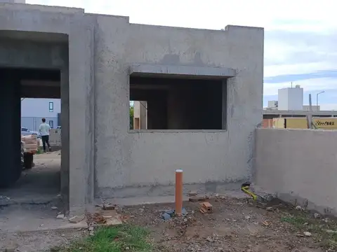 VENTA CASA TERRAZAS DE MANANTIALES CORDOBA