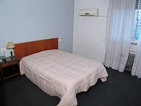 Marcelo Torcuato De Alvear 700