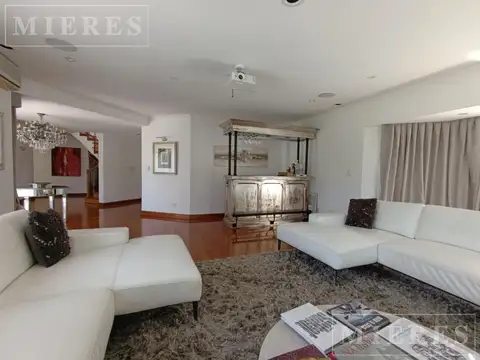 Casa en Alquiler Temporal al Este