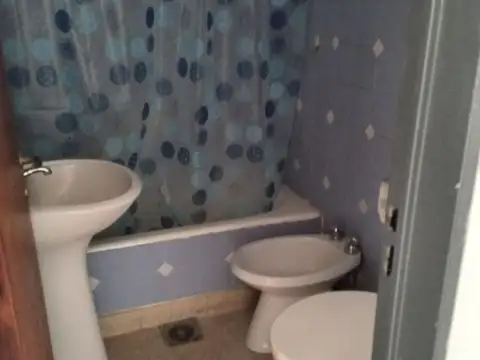 ALQUILER! Departamento en pleno centro. Calle 49 entre 9 y 10 La Plata