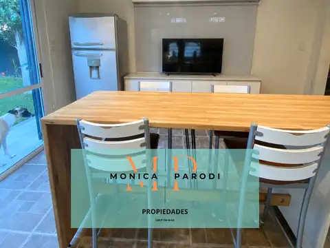 Casa 4 ambientes con 2 baños