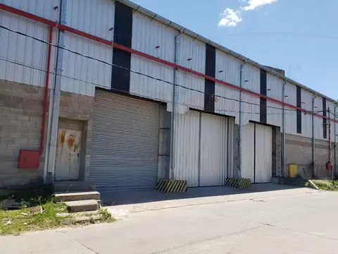 NAVE INDUSTRIAL DE 4800 M² EN PARQUE INDUSTRIAL DE HAEDO