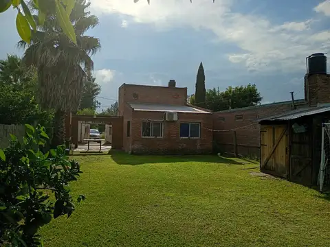 CASA 4 DORMITORIOS EN VENTA ANDINO PERMUTA