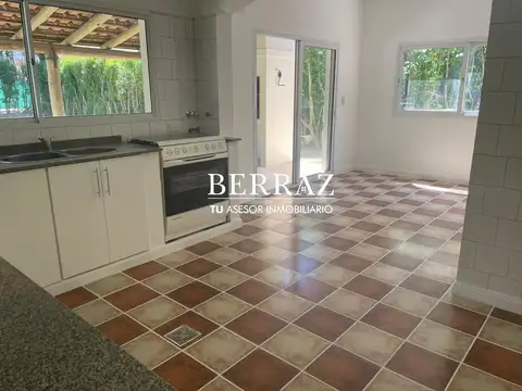 Casa Venta 5 Dormitorios Barrio Saint Matthews Lote de 822 m2 Pilar