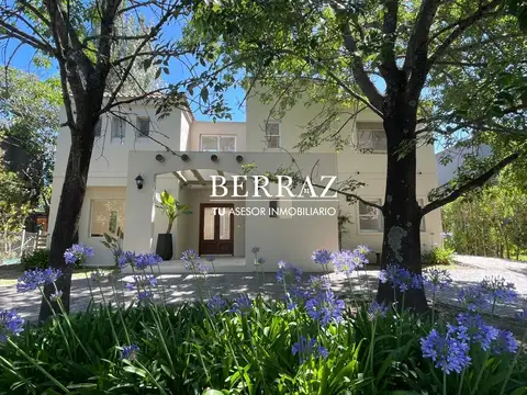 Casa Venta 5 Dormitorios Barrio Saint Matthews Lote de 822 m2 Pilar