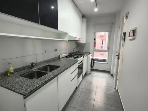 Departamento en Alquiler en Abasto, $ 760.000
