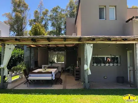 Venta Casa Los Potrillos Pilar 3 Dormitorios