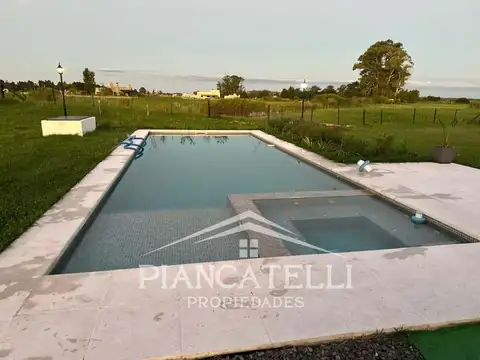 Casa con 3 dormitorios en El Espinillo Golf Country (Luján)