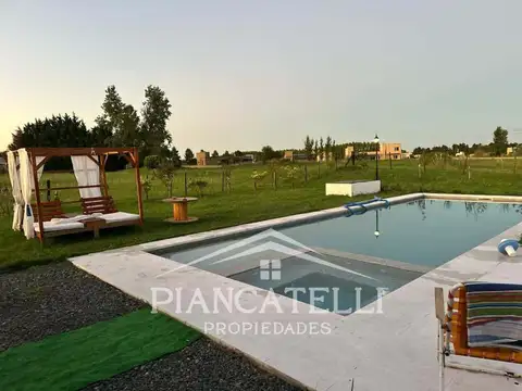 Casa con 3 dormitorios en El Espinillo Golf Country (Luján)