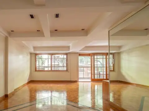 Departamento 5 ambientes con 3 baños
