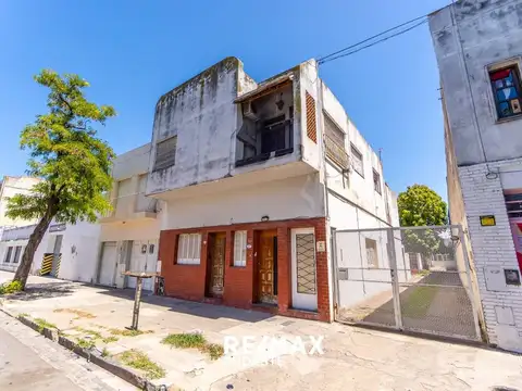 VENTA DOS PROPIEDADES EN UNA EN EL CENTRO