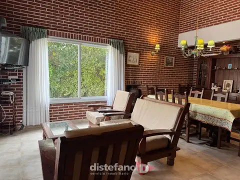Casa en Venta con 1 cochera