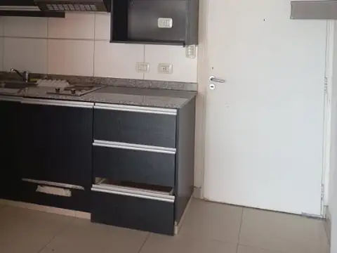 Munilla 1000, Piso 5