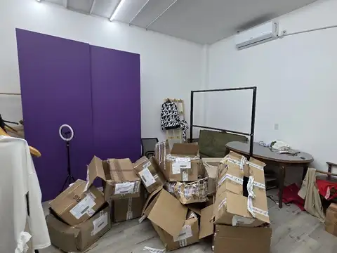 Deposito de 5 Pisos en Estratégica Zona de Flores