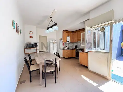 Casa 4 ambientes con 1 baño