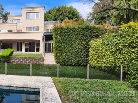 Casa en Venta en Acassuso, USD 990.000