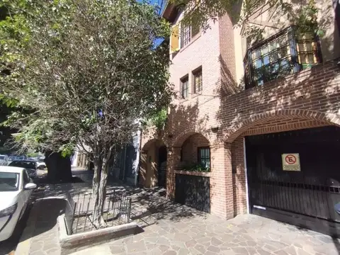 Boedo Venta Espectacular Triplex 5 Amb En Barrio Cerrado Con Cochera