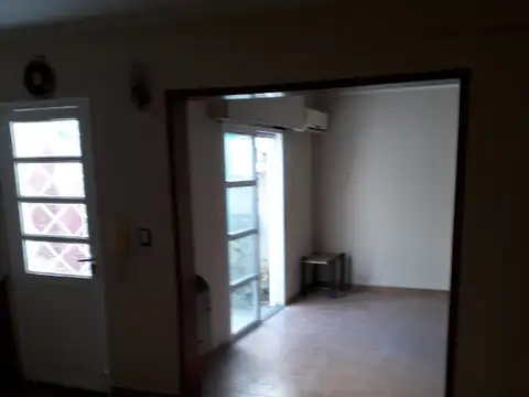 Calle 40 E/ 27 y 28 , Piso PB