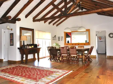 Casa en Alquiler Temporal con 1 cochera