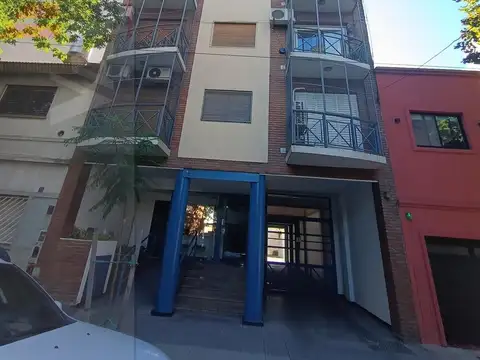 Departamento 2 amb  - balcón - muy luminoso - cochera  Villa Pueyrredón