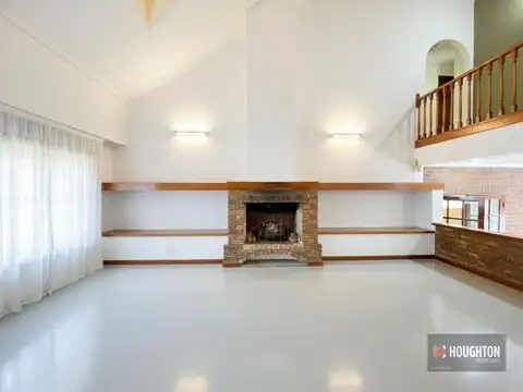 Casa 7 ambientes con 3 baños