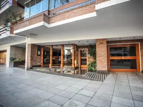Av.juan Bautista Alberdi  al 1000
