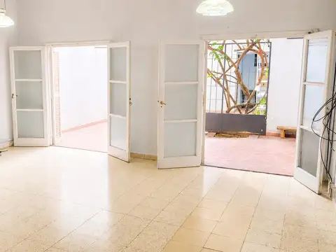 Departamento 8 ambientes con 3 baños