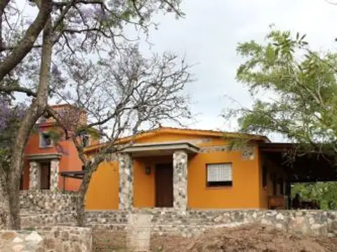 Casa 4 ambientes con 3 baños