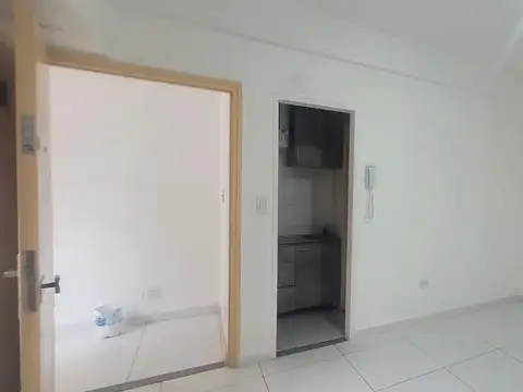 Departamento en Alquiler en Ramos Mejía, $ 280.000