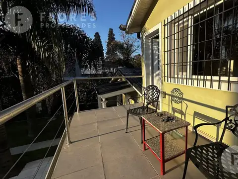 Flores Prop. Vende Casa en Villa Morra - PIlar