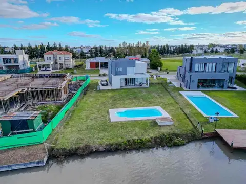 Casa en Alquiler de 3 dormitorios