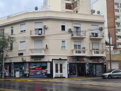 Edificio casa en block 20 u venta Pque Chacabuco