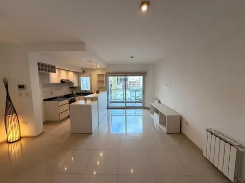 Venta Departamento 2 ambientes con Balcón y Parrilla. Zona Los Gallegos