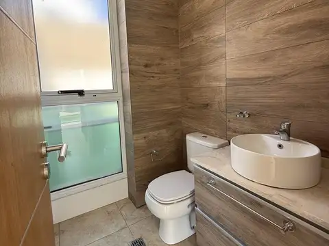 Hauser vende casa a estrenar de 3 habitaciones en barrio La Bastilla!