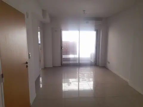SEMIPISO 2 AMBINTES  A ESTRENAR  C/ BALCON