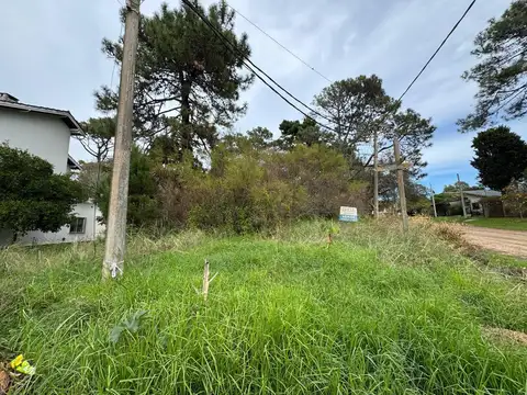 Terreno en  venta Villa Gesell Paseo 120 y Av. 4
