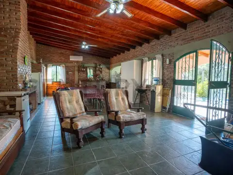 CASA EN VENTA EN BARRIO EL RODEO CALLE 303 ENTRE 44 y 46